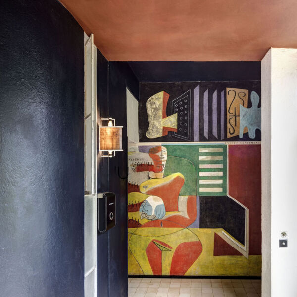 E1027 BY EILEEN GRAY – INSIDE