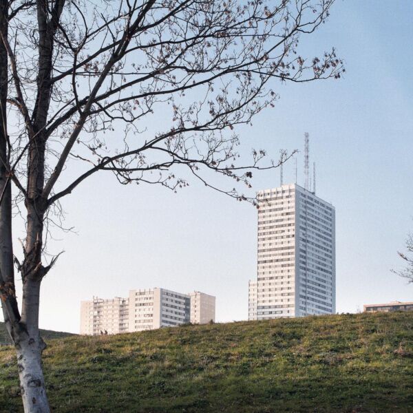 MONTREUIL